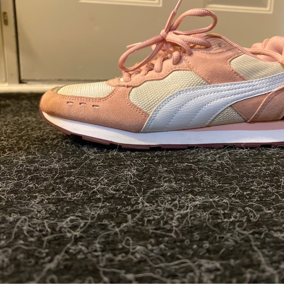 NEW Puma Sneakers soft optimal comfort uS 5.5C EuR 37.5 /shoes / Gym No Box Pink - Picture 2 of 8